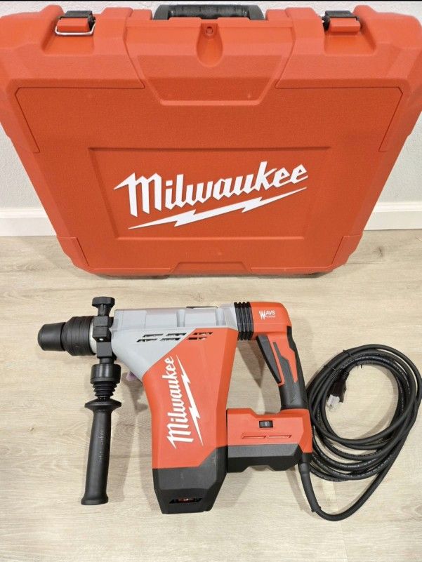 Milwaukee 1-3/4 in. SDS MAX Variable Speed Rotary Hammer