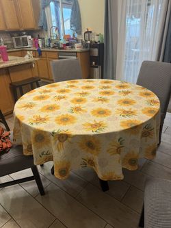 Round Sunflower Tablecloth 