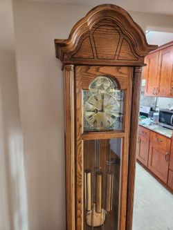 Howard Miller Old Grandfather Clock