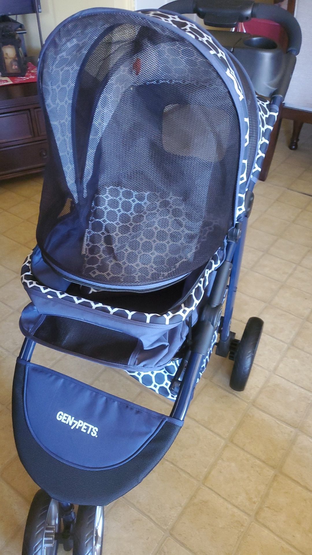 Dog stroller