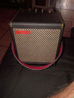 Guitar amp / Bluetooth speaker