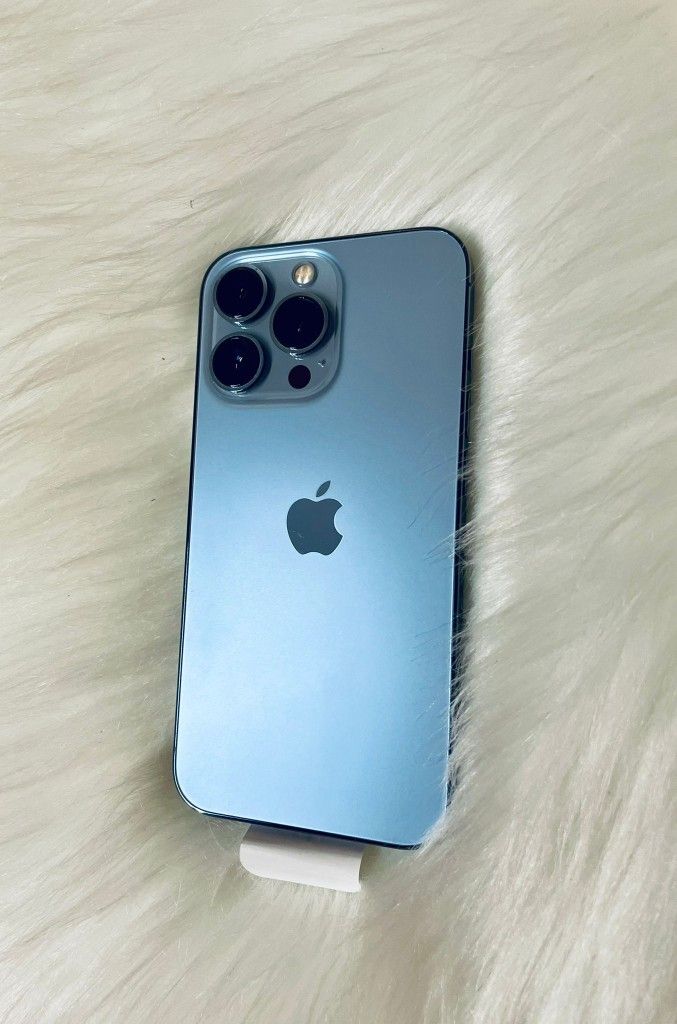 Apple IPhone 13 Pro Max 128gb Unlocked, FREE Smartwach/ Headphones. Pay $1 Today Rest in payments. NO CREDIT NEEDED FINANCING