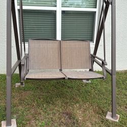 Outdoor Swing 
