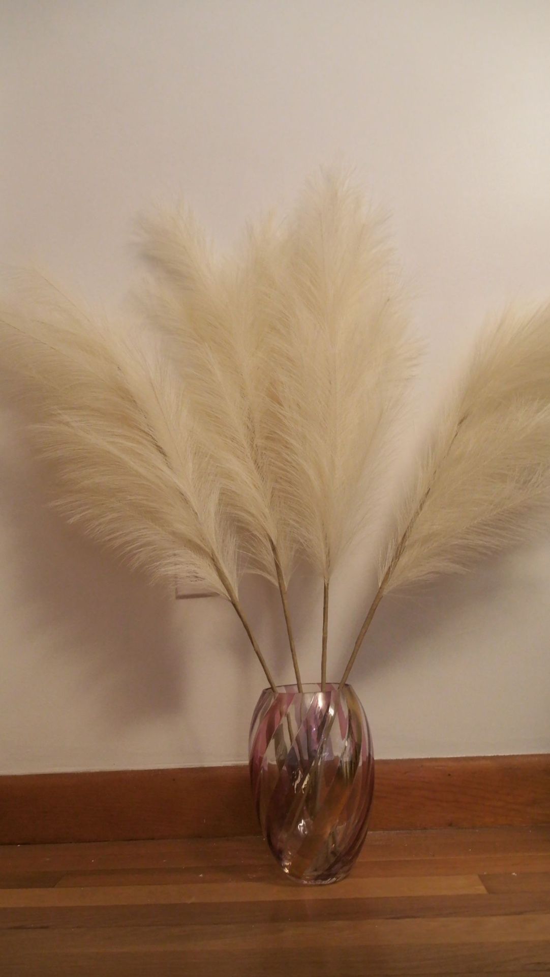 43” Tall Artificial Pampas Feathers 4pack- non Shed, Hypoallergenic, Faux Pampas Grass