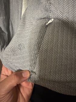 Lululemon top size 6 (warm)