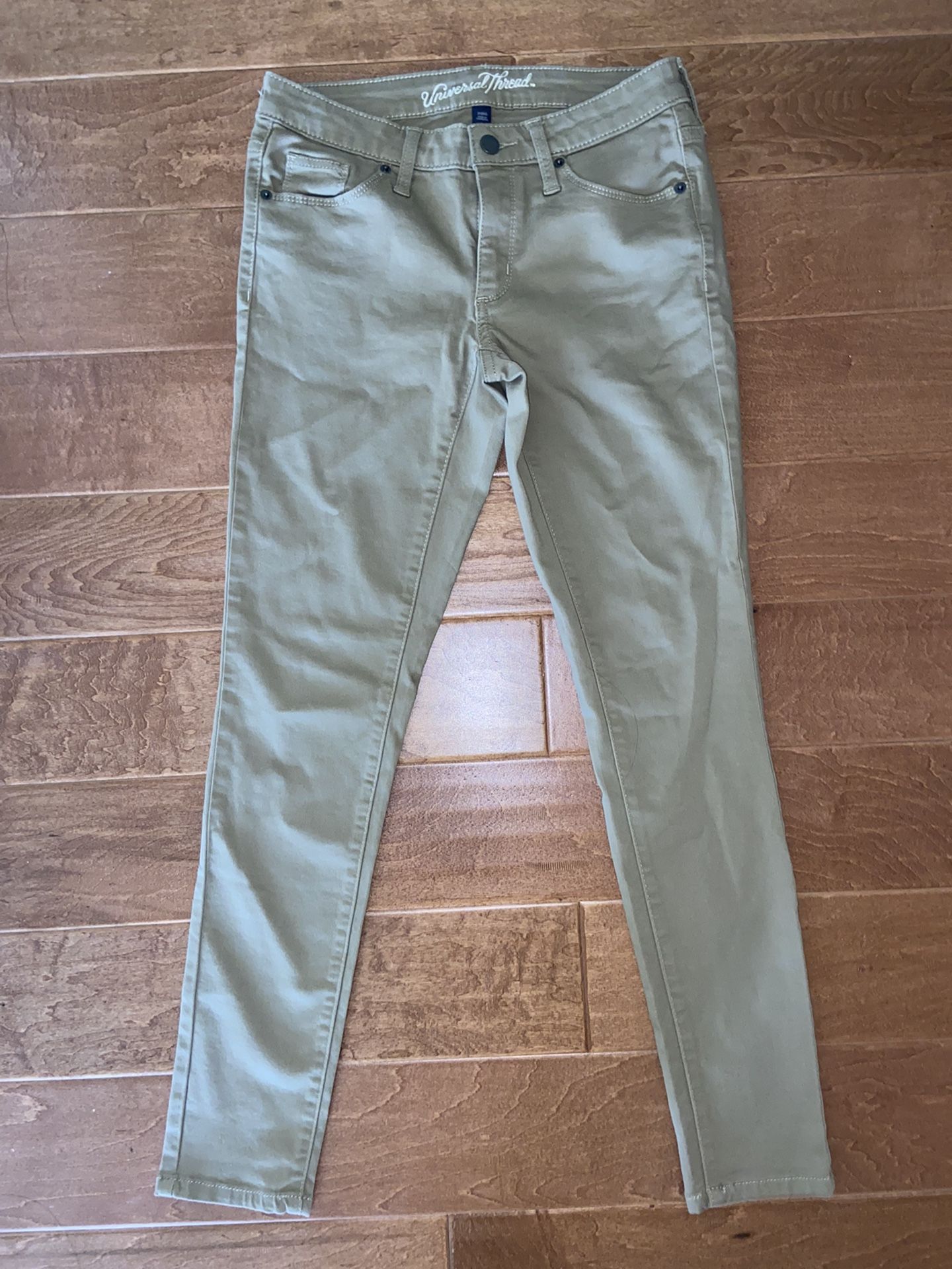 Universal Thread Khaki