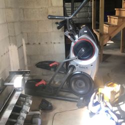 Bow Flex Max Trainer