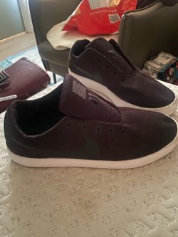Women shoes and clothes
