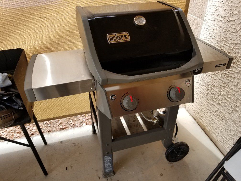 Weber gas grill Spirit E - 210 with cover