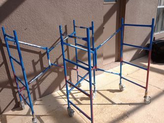 WERNER Portable Rolling Scaffold