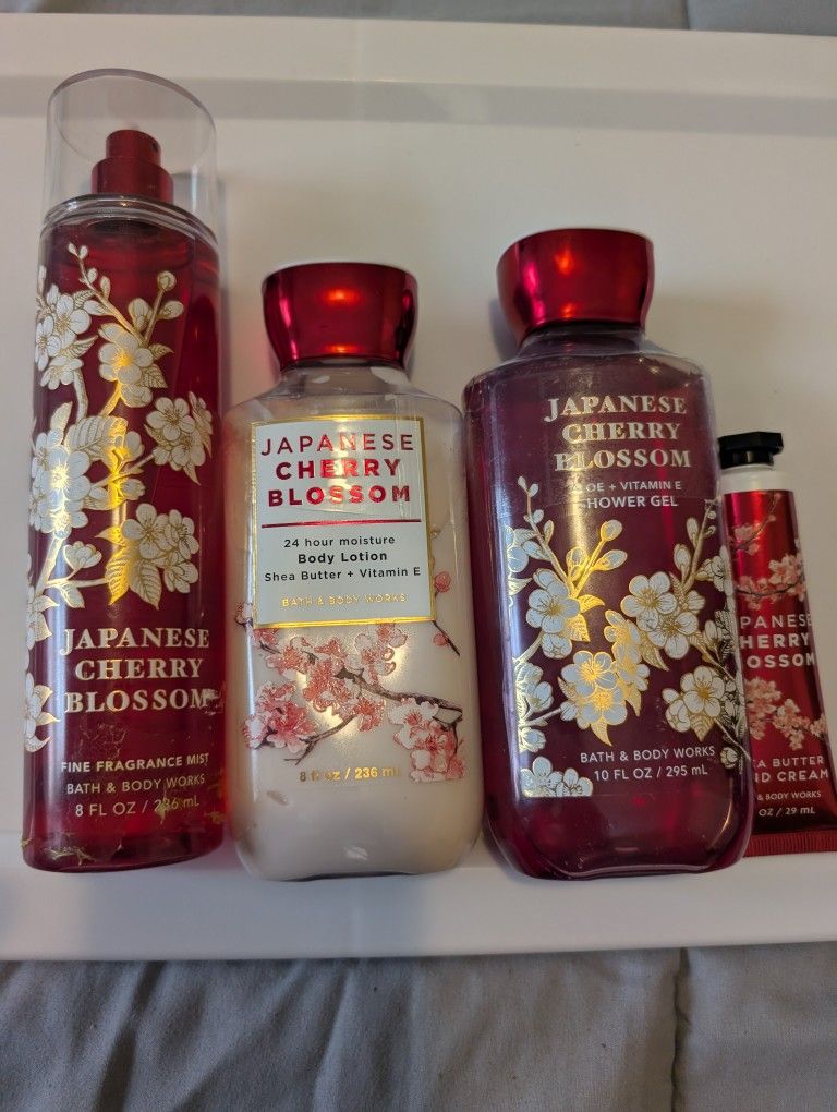 Japanese Cherry Blossom Bath& Body Works Set