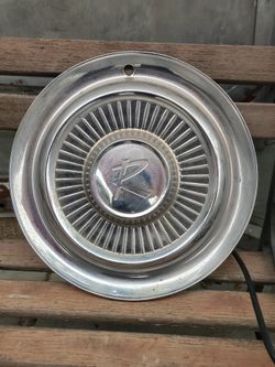Vintage Buick 'Rambler' 15" Hub Cap.