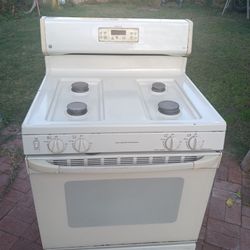 GE GAS STOVE OVEN 