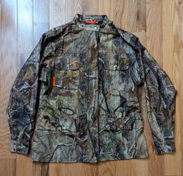She Womens Outdoor Realtree Hunting CAMO Jacket Medium large snap pockets