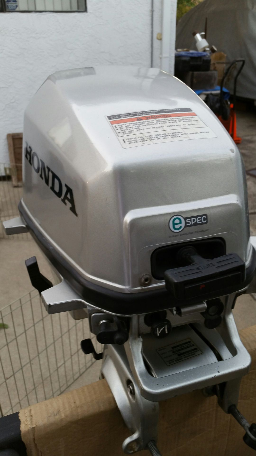 Photo Outboard Boat Motor