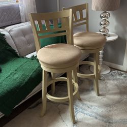 Swivel Stool 