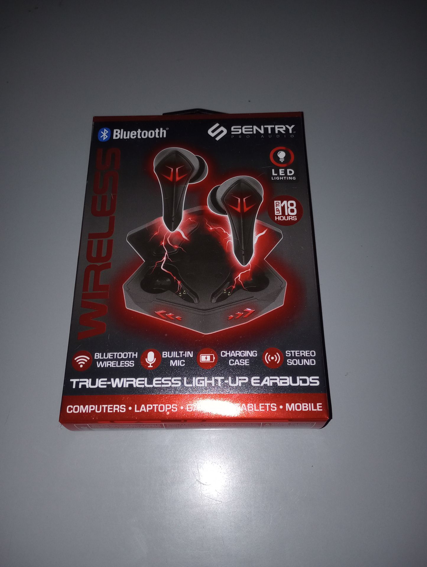 Wireless Bluetooth earbuds