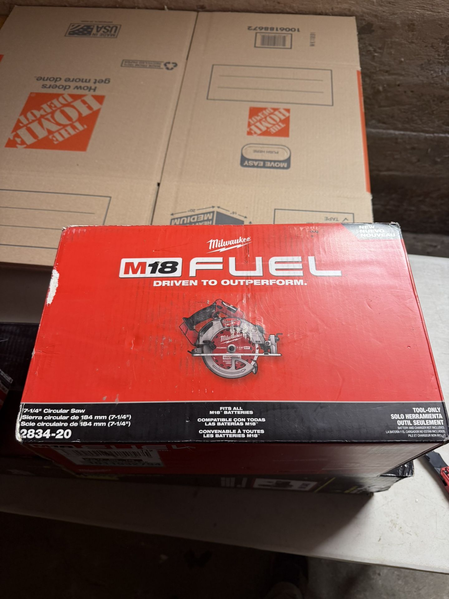 Milwaukee M18 FUEL 18V Lithium-Ion Brushless Cordless 7-1/4 in. Circular Saw (Tool-Only)