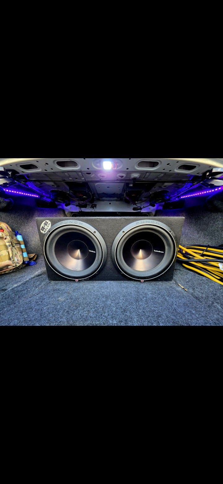 2 Rockford Fosgate P3 12" Subwoofers