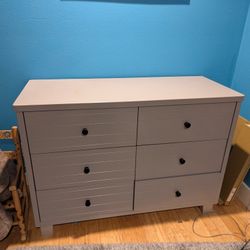 Gray 6-Drawer Dresser For Kids Room