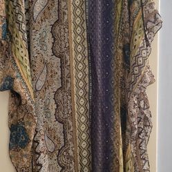 NWT MULTICOLORED RUANA