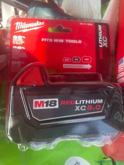 MILWAUKEE M18. 18V LITHIUM ION BATTERY PACK