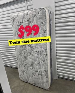 Twin size pillow top mattress