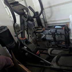 Schwinn 430 Elliptical 