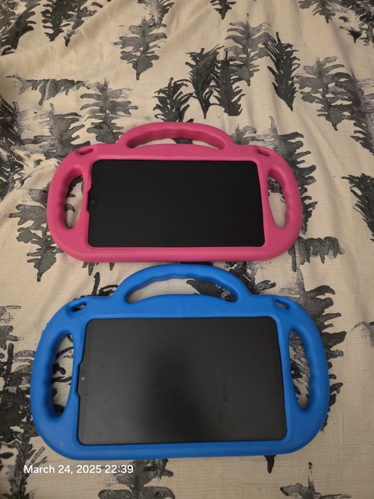 Two Samsung Galaxy A7 Lite LTE