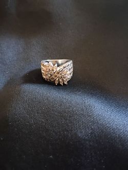 Vintage 925 Floral Accent Statement Ring