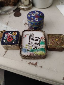 Trinket boxes beautiful trinket boxes ones from Italy ones from France and I don't know about the rest of them $300 for all