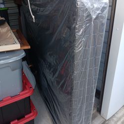 QUEEN BOX SPRING