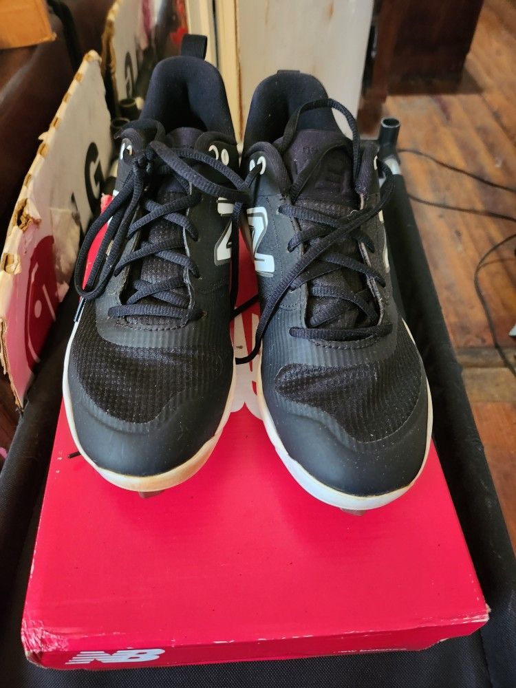 woman-s-football-cleats-for-sale-in-pelzer-sc-offerup