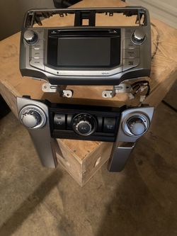 5th Gen Toyota 4Runner OEM Radio and Climate Control