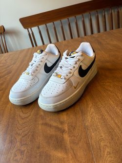 Nike Air Force 1 Low White Black Gold