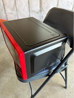 Small Size Microwave LIKE New