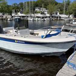1980 20” Grady White Boat 130hp Outboard
