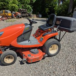 Kubota GR2120 Riding Mower / Garden Tractor 