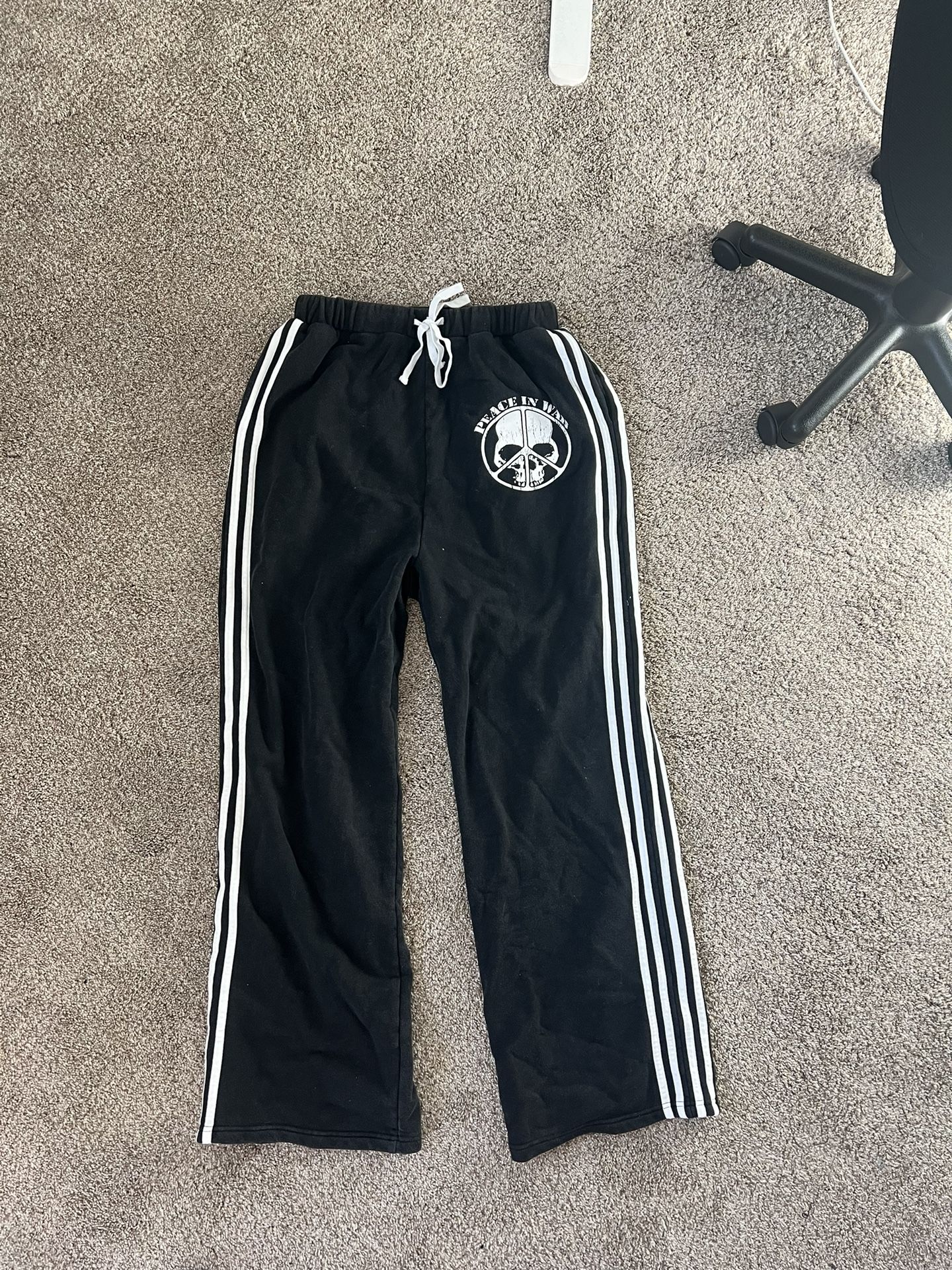 peaceinwar skull sweats size M