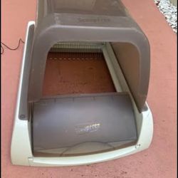 Petsafe Automatic Litter Box OFFERS WELCOME