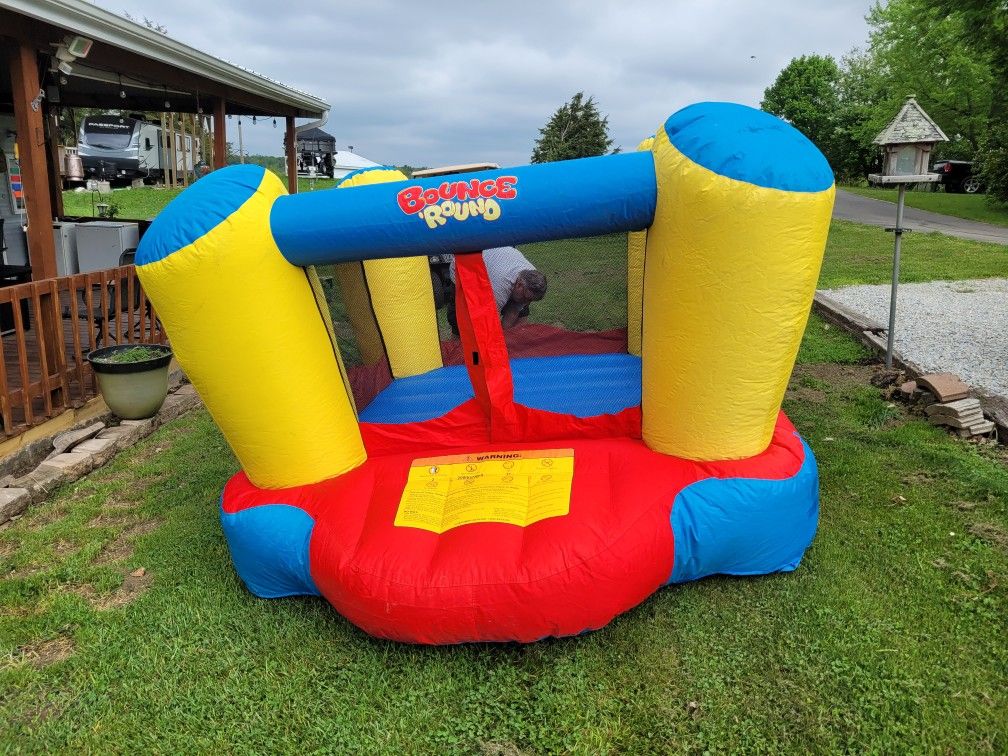 Spinmaster Bounce Round Bounce House With Fan - Tested And Working very good condition!! No patches COMMERCIAL GRADE MATERIAL