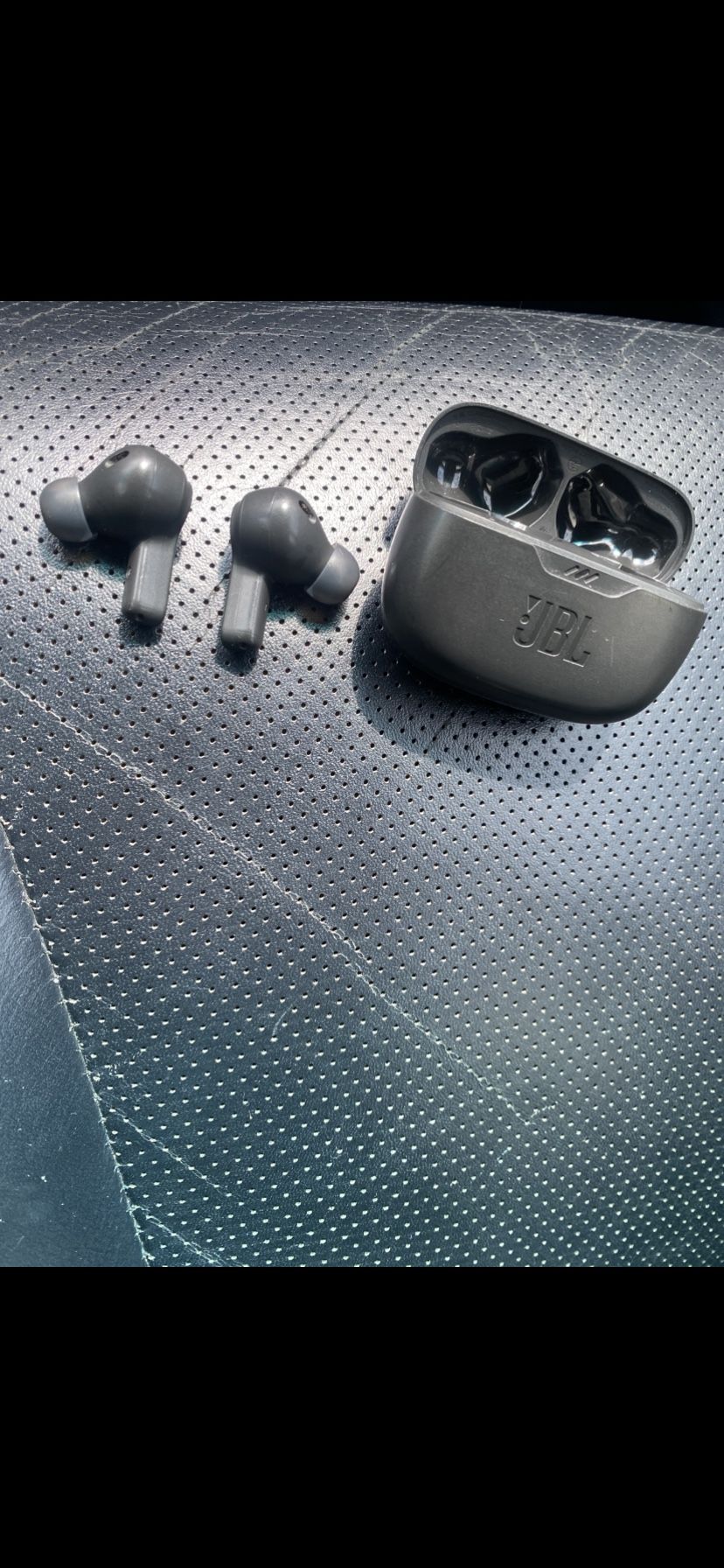 JBL Earbuds 