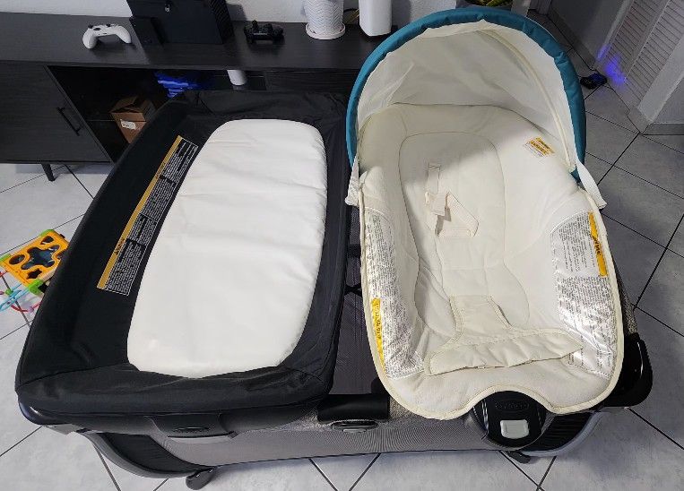 Graco Pack n Play Suite Playard