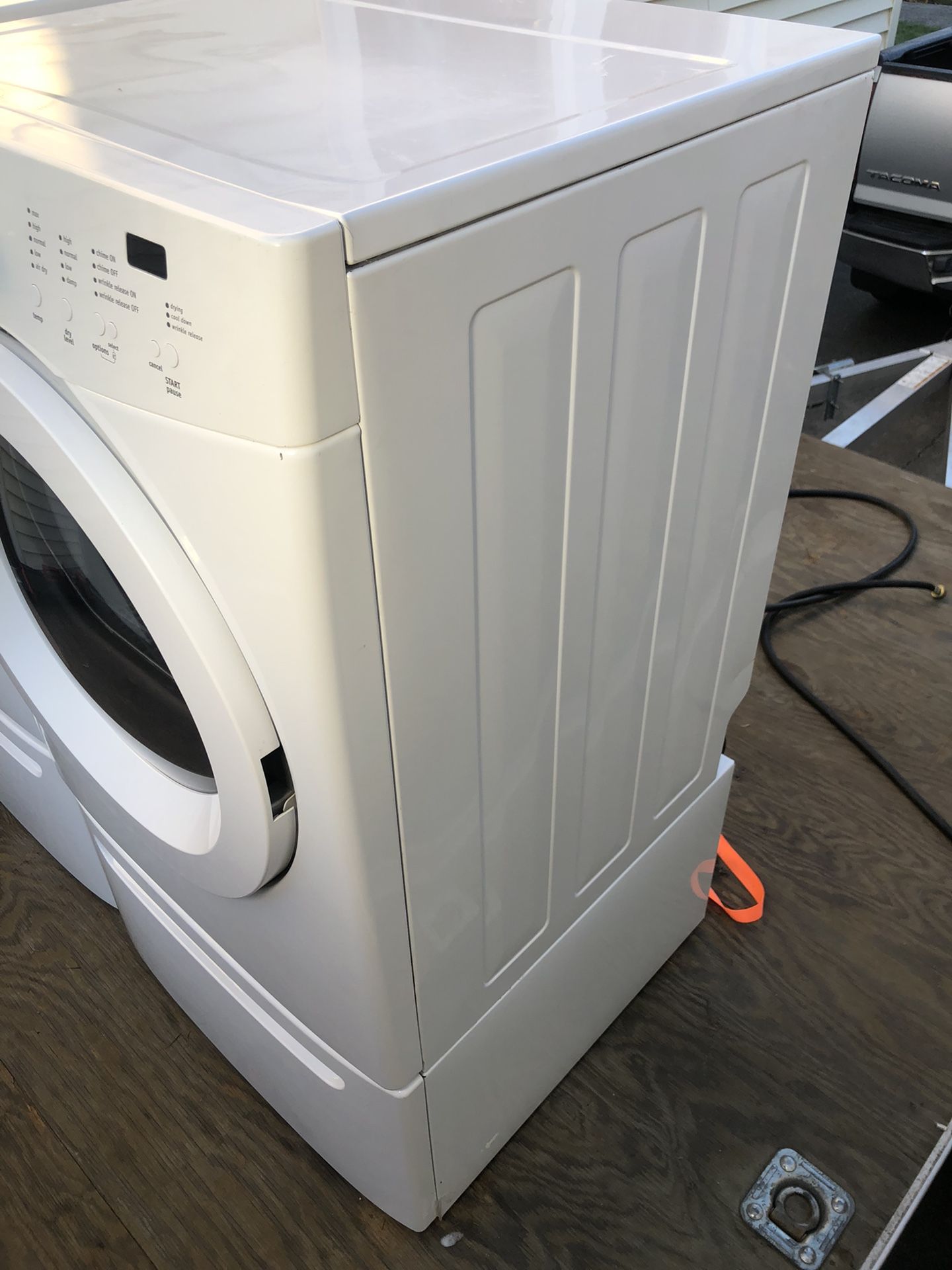 Frigidaire Affinity Washer & Dryer for Sale in Portland, OR OfferUp