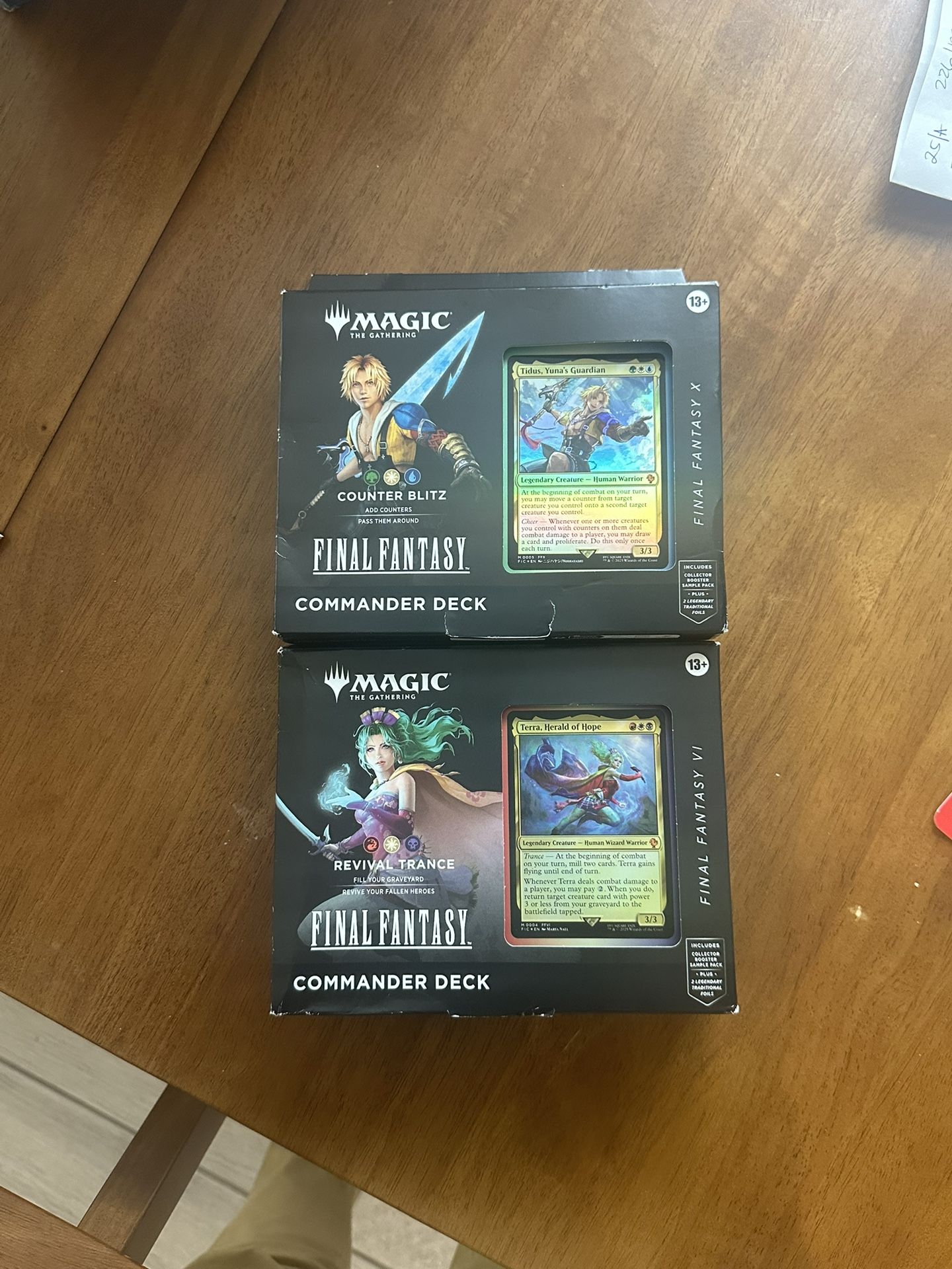 Magic Final Fantasy Commander Decks