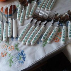 CORELLE VTG. SIVERWARE , CALLAWAY IVY PATTERN 20 PIECES
