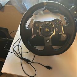 G920 Steering Weel whist 6 Gear Shiftier And Foot Brakes And Gas And Clutch