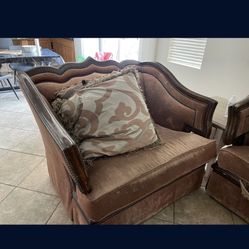 Luxurious Couches 