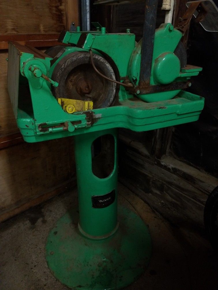 Oliver Machinery Company No. 585 Kerosene 4 Wheel Grinder