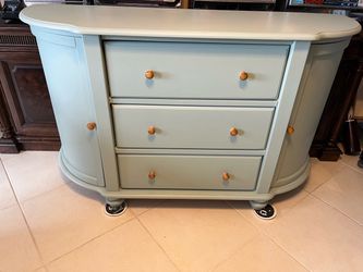 Buffet server console storage 62 wide x 36 high x 20 deep